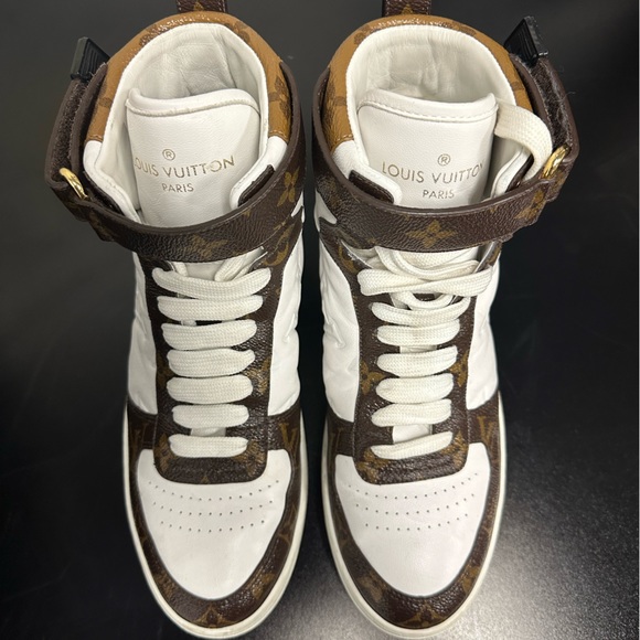 louis vuitton high top sneakers women's